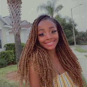 Meet your Posher, Jada